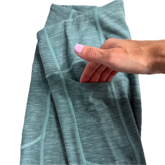 Victoria's Secret Incredible Essential Legging Succulent Green Women’s 4 / S - Picture 13 of 13